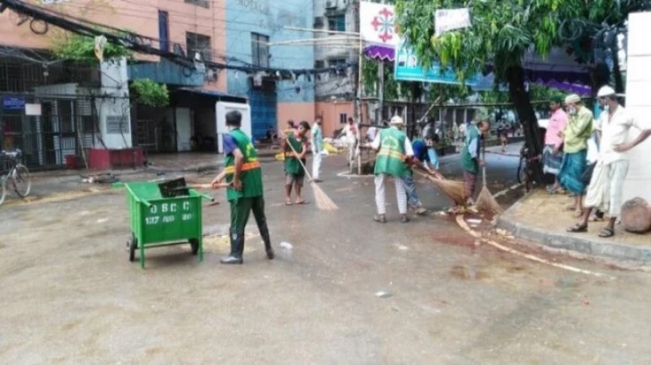 উত্তরে শতভাগ, দক্ষিণে ৮৫ শতাংশ বর্জ্য অপসারণ