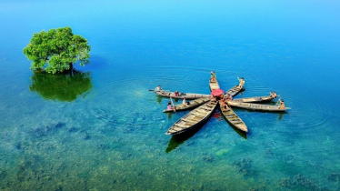 পর্যটক না আসায় হতাশ টাঙ্গুয়ার হাওরের শ্রমিকরা